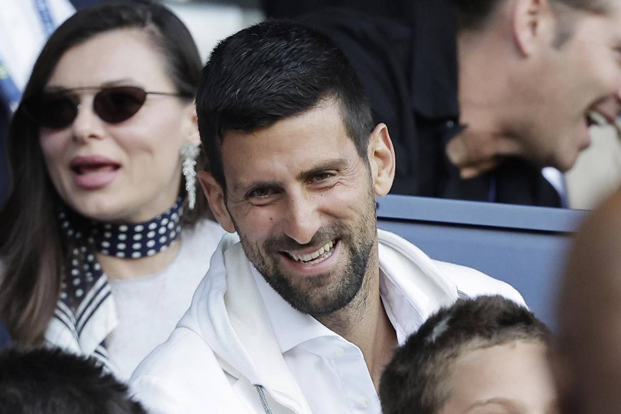 El tenista Novak Djokovic estuvo en el Parque de los Príncipes viendo el partido y presenció en directo los abucheos para Lionel Messi.