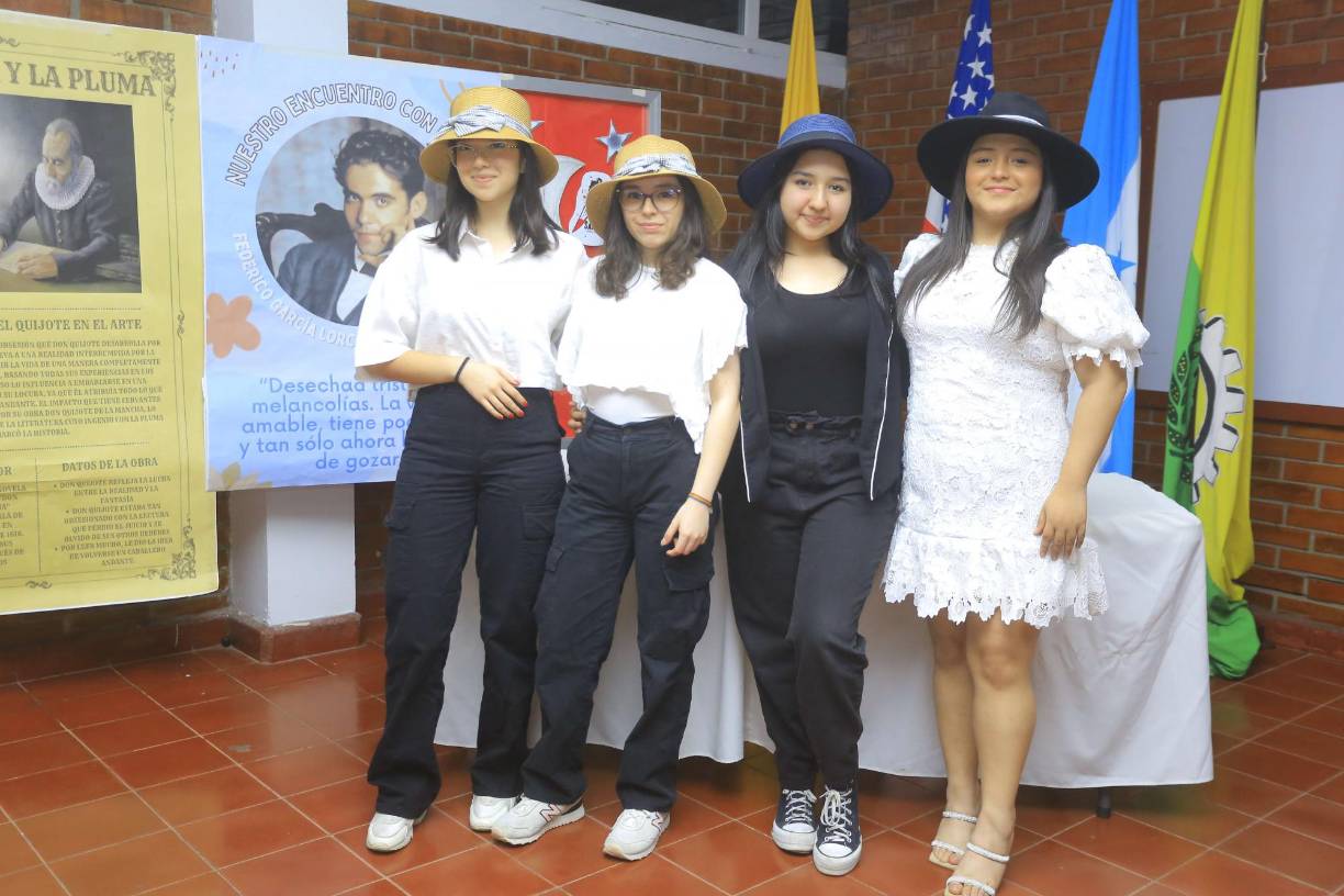 Natasha Rivas, Camila Tábora, Ana Caballero e Iroshka Flamenco 