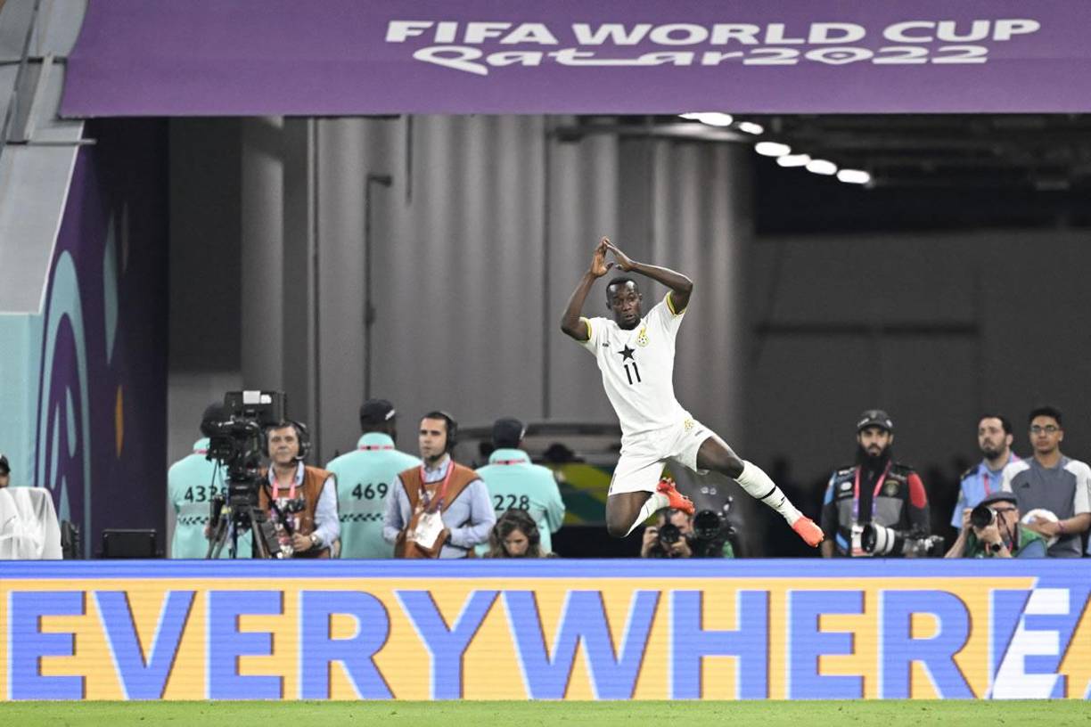 El joven de 23 años Osman Bukari marcó el segundo tanto de Ghana y celebró al estilo de Cristiano Ronaldo, quien ya estaba en el banquillo.