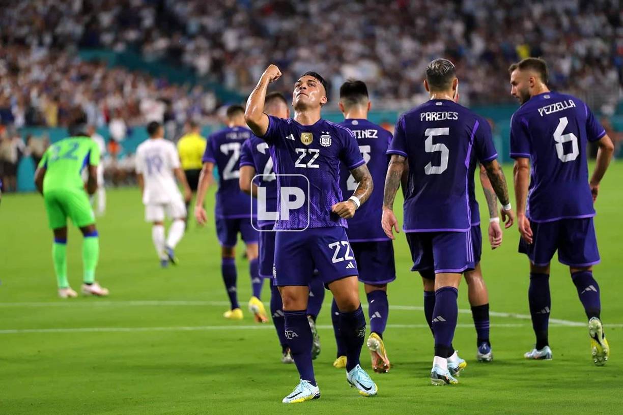 La celebración del ‘Toro‘ Martínez tras su gol contra la Selección de Honduras.