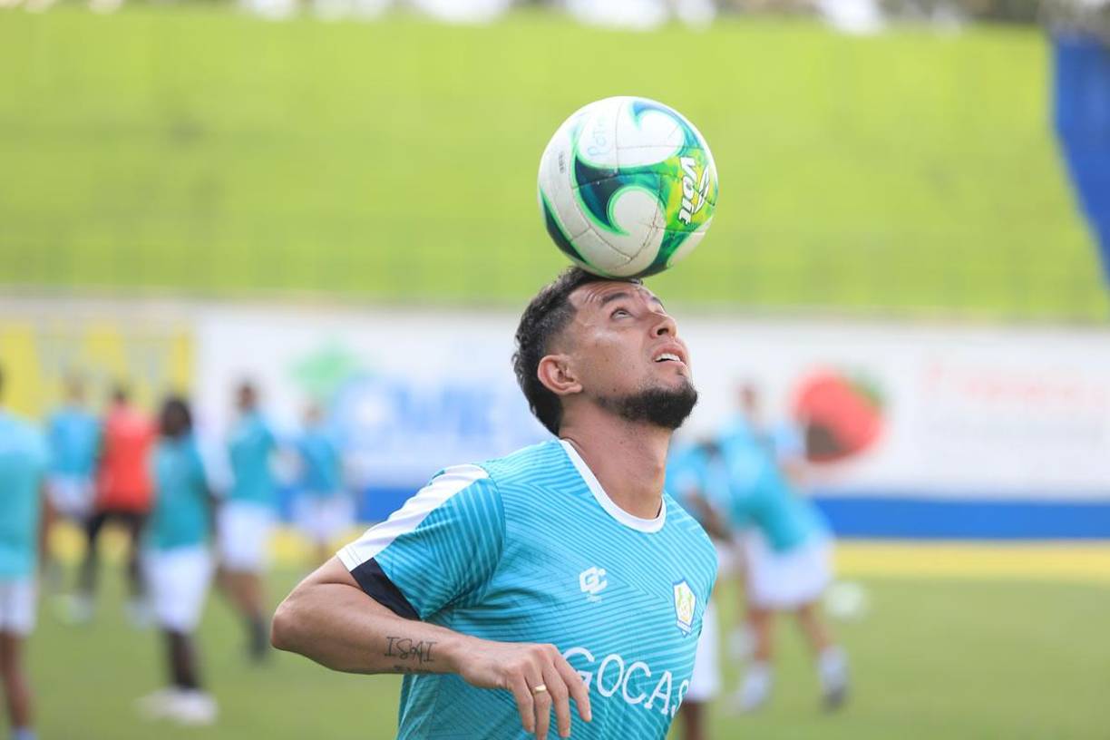 Erick Andino es el hombre del momento. El ariete le anotó tres goles al Real España en la ronda de semifinales y va por más en la final ante Olimpia.