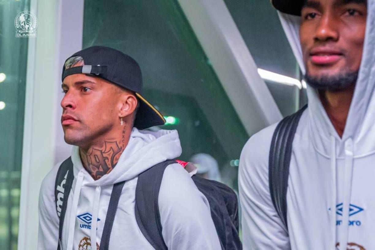 Los Albos ya están en México, país donde intentarán avanzar a los cuartos de final de la Liga de Campeones de la Concacaf ante el Atlas.