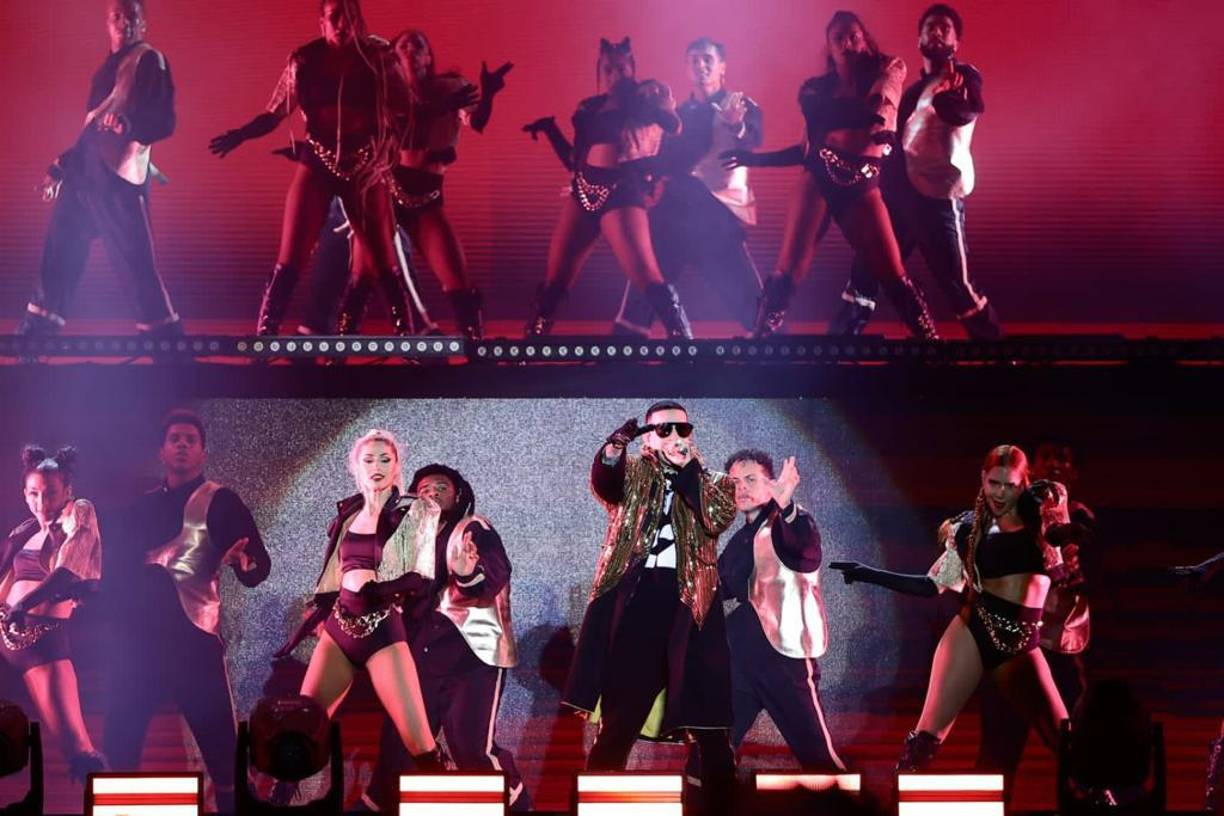 Y así, el artista se despidió del público sampedrano, a quien se entregó totalmente durante dos horas, demostrando así por qué él es el “Rey del Reguetón”. 