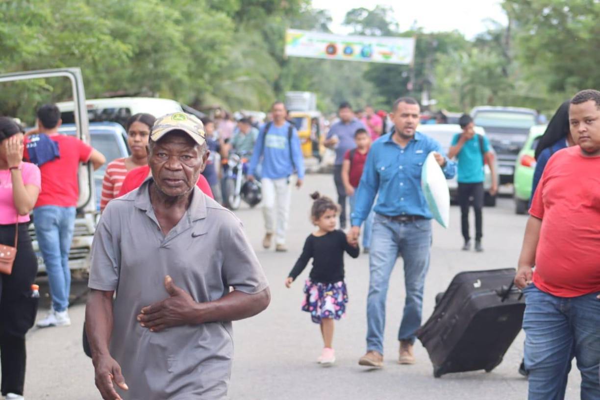 Después de diálogos entre autoridades policiales, defensores de derechos humanos y manifestantes, se acordó levantar la toma de la carretera CA-13 a partir de las 5:00 de la tarde, poniendo fin a la protesta. 