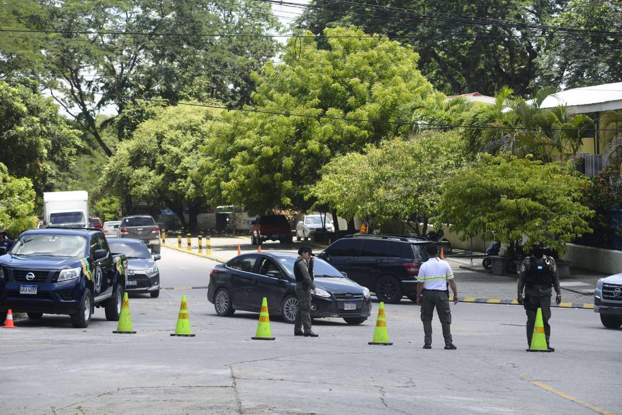 Según el alcalde Roberto Contreras, con este proyecto buscan una solución práctica en la<b> Juan Lindo</b>. “Se hablaba de un puente de casi 50 millones de lempiras, nosotros ahora lo estamos desarrollando con casi 12 millones de lempiras”, indicó.