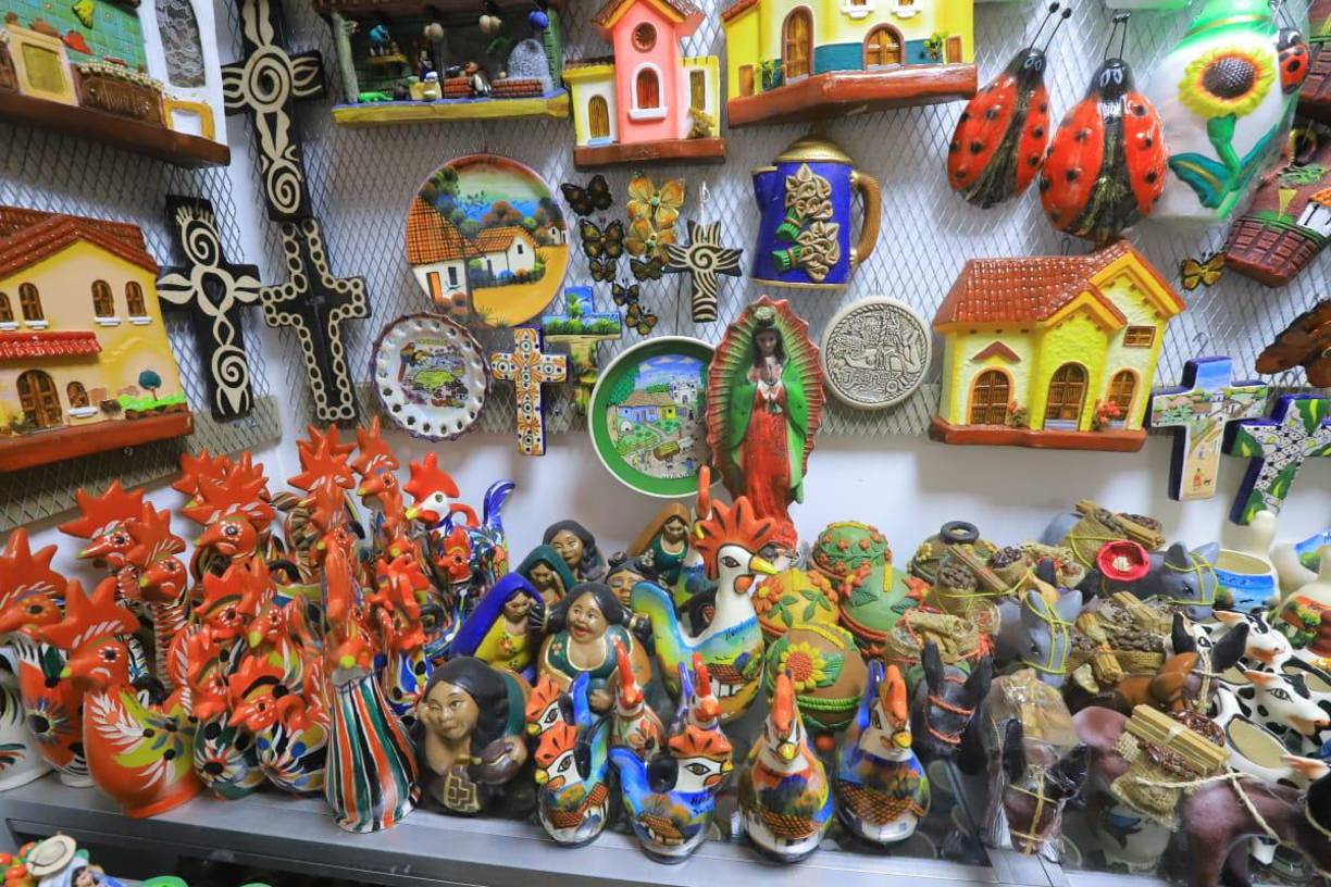 El mercado Guamilito es un lugar icónico de San Pedro Sula, en donde puedes comprar comida, artesanías y hasta ropa. 