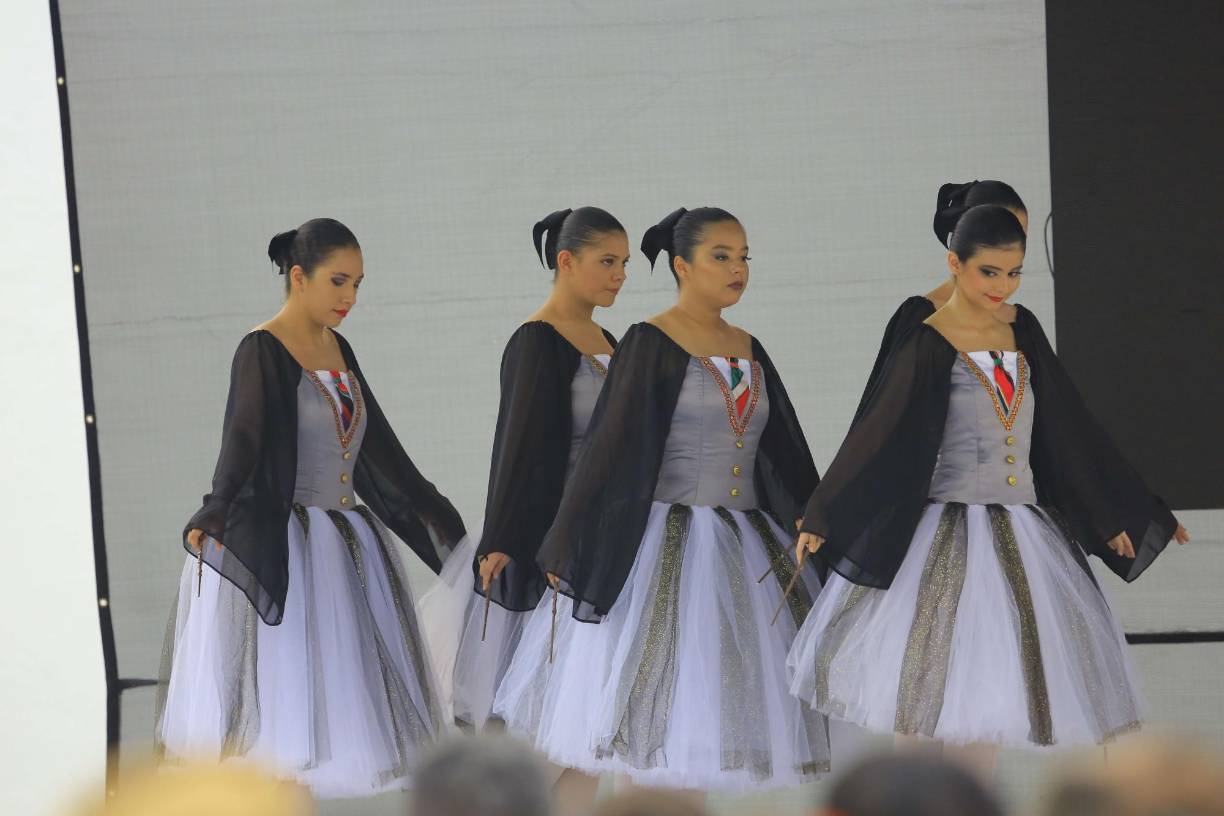 Las alumnas de Academia de Bellas Artes ofrecieron una danza inspirada en la saga de “Harry Potter”. 