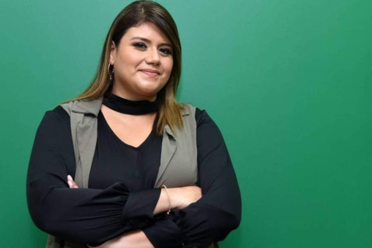 Marcela Gándara lanzó su primer álbum 'Más que un Anhelo' en octubre de 2006 y se convirtió en un tremendo éxito. Su pista en la música sigue muy fuerte.