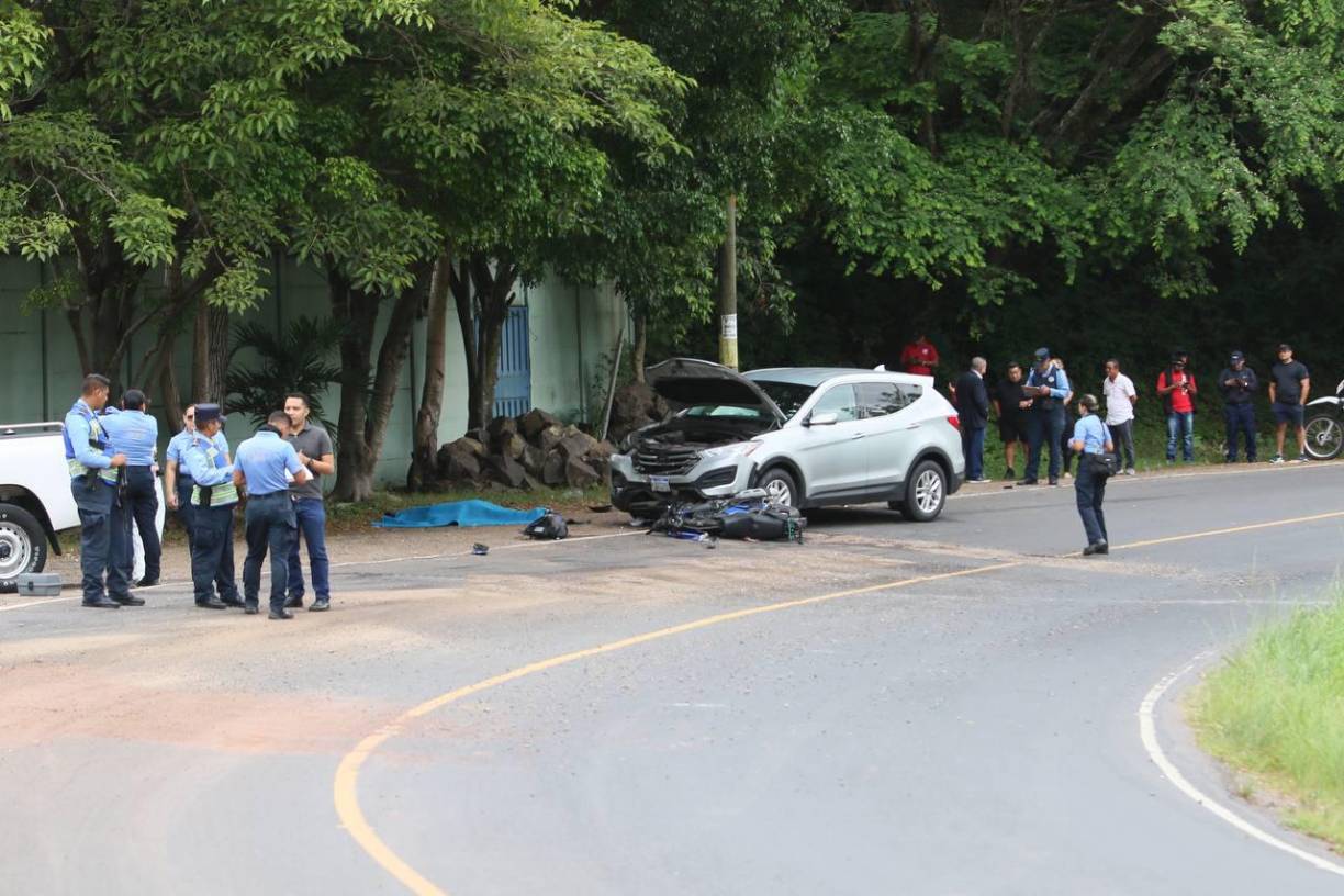 Hasta la escena de la tragedia llegaron familiares del joven.