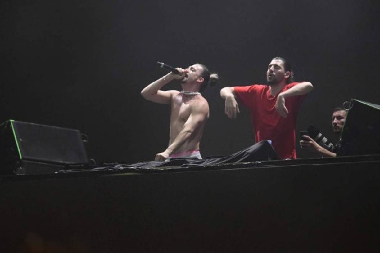 Los hermanos Thivaios dejaron todo en el escenario y fascinaron a los hondureños.