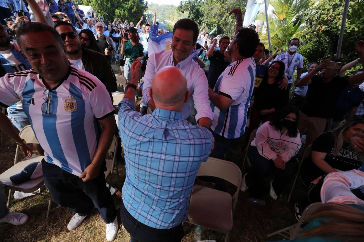 ¡Como en casa! Así celebraron en la Embajada Argentina el título