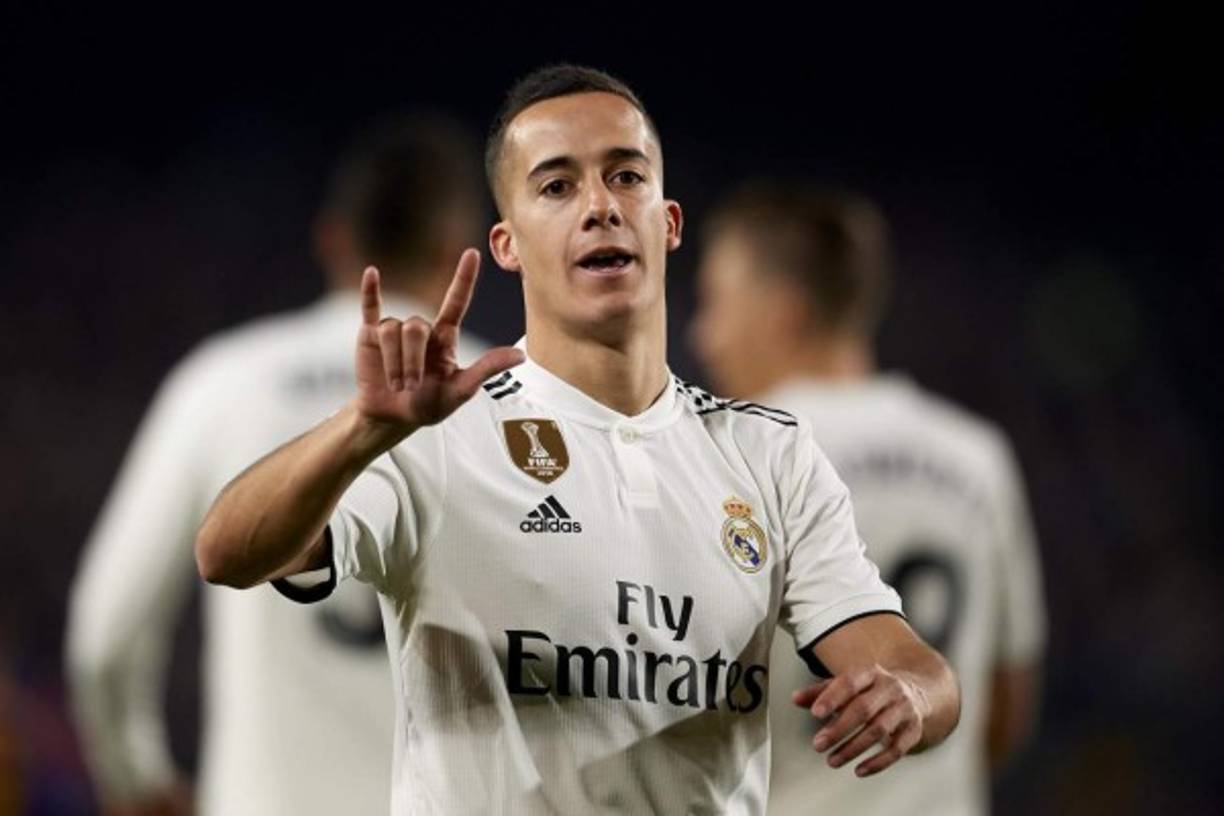 Lucas Vázquez podría tener las horas contadas en el Real Madrid. El extremo está en la mira de los equipos italianos Napoli, que lo dirige Carlo Ancelotti, y el Inter de Milán.
