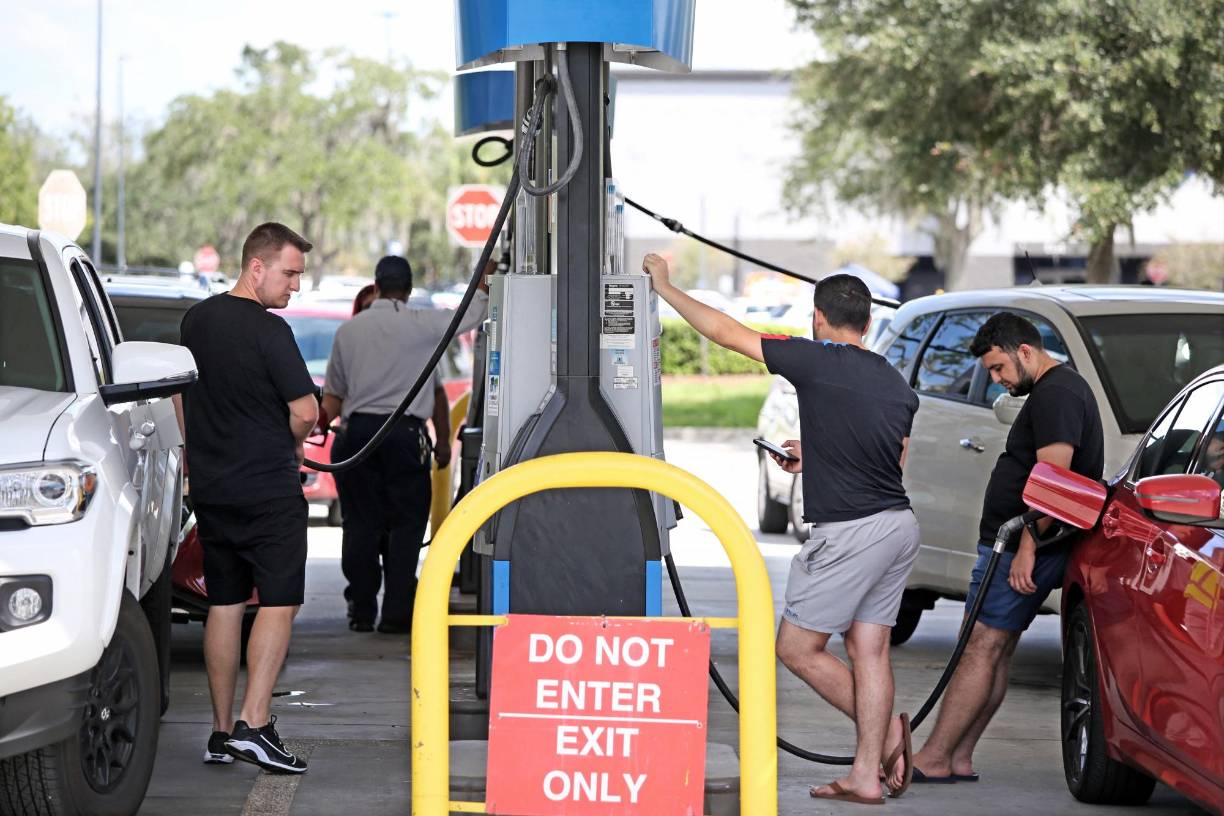 Ian debe atravesar el occidente de Cuba o cruzar por sus inmediaciones en la noche del lunes a la madrugada del martes y seguir rumbo a Florida, en sur de Estados Unidos, según los pronósticos.
