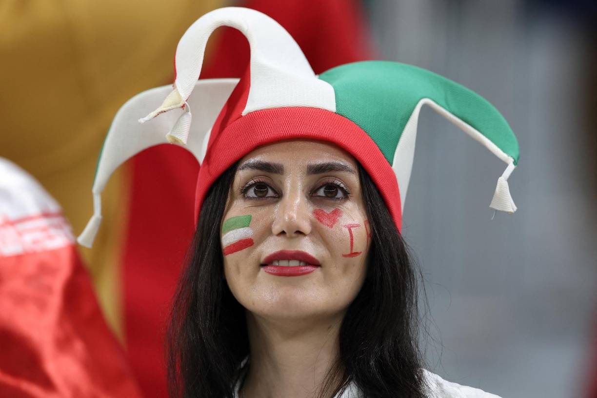 Un detenido, apoyo a Ucrania y las hermosas chicas del Irán-EEUU