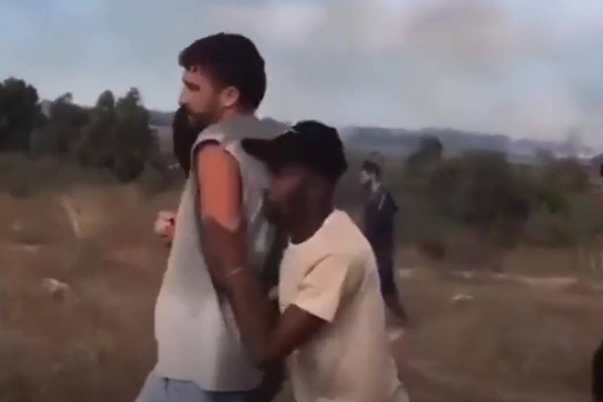 Este hombre contactó con su hija por última vez mientras la joven de 30 años se encontraba en un festival musical en el desierto del sur de Israel, que celebraba el Sucot, una fiesta judía.