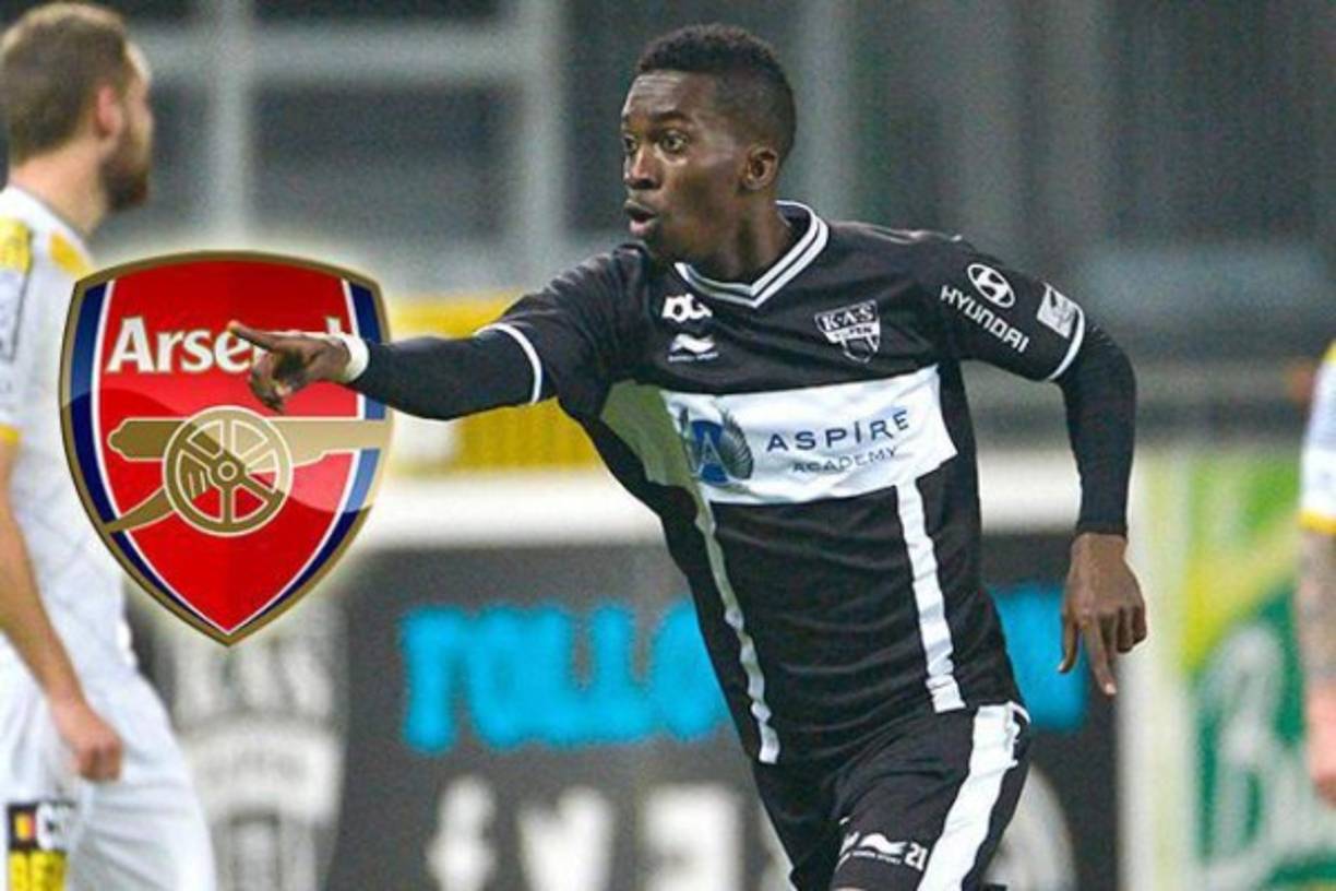 El Arsenal, a punto de cerrar su primer fichaje. Sky Sports informa que el el conjunto londinense pagará cerca de 8 millones de euros por el joven nigeriano Henry Onyekuru, delantero que milita en el KAS Eupen de Bélgica. Hizo 12 goles en 28 partidos en la temporada 2016-2017.