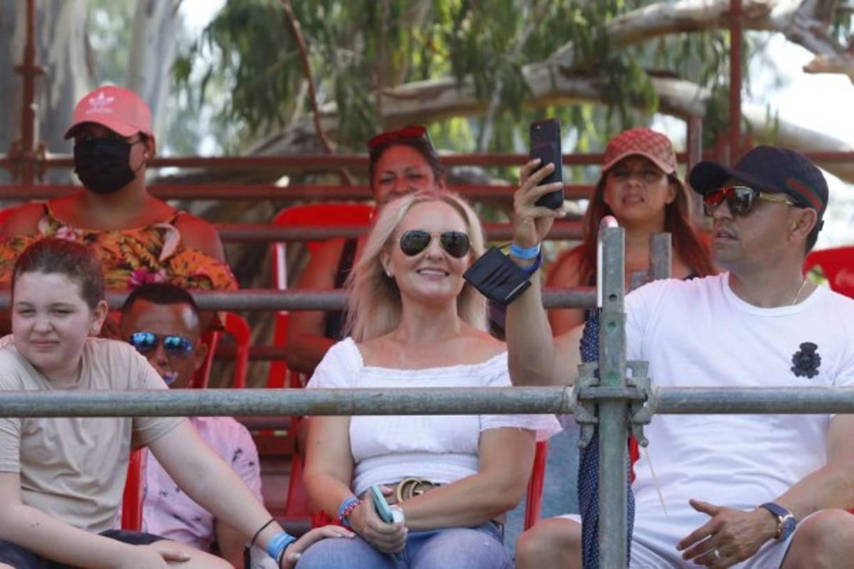 La afición llegó en buena cantidad para brindarle el apoyo al Victoria que finalmente se consagró campeón del Ascenso en el Clausura 2021.