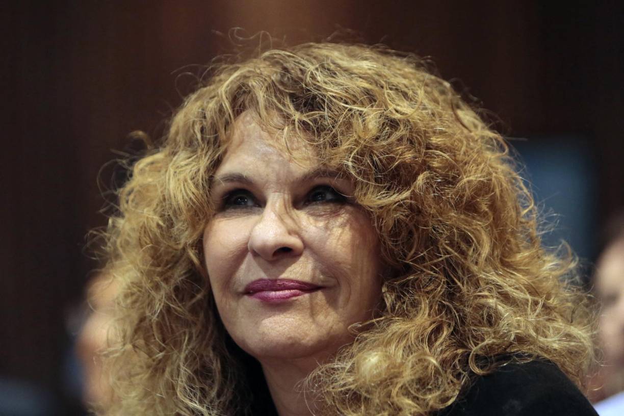 Gioconda Belli es poeta y autora de varias novelas, entre ellos “La mujer habitada”, “Sofía de los presagios” y “El país bajo mi piel: Memoria de amor y de guerra”. También fue opositora a la dictadura de Anastasio Somoza y colaboró con el gobierno sandinista en la década de 1980.