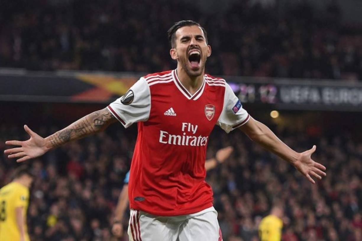 Dani Ceballos habría pedido cancelar su cesión de préstamo en el Arsenal y buscar otro equipo para el segundo tramo de la temporada, según informa La Cadena Ser. El jugador, que pertenece al Real Madrid, llegó a los gunners el pasado verano y ahora estaría pensando en encontrar otro destino. El club blanco ya está al tanto de los deseos del jugador y estudia si dar por finalizado o no el préstamo. El Betis lo quiere en su equipo.