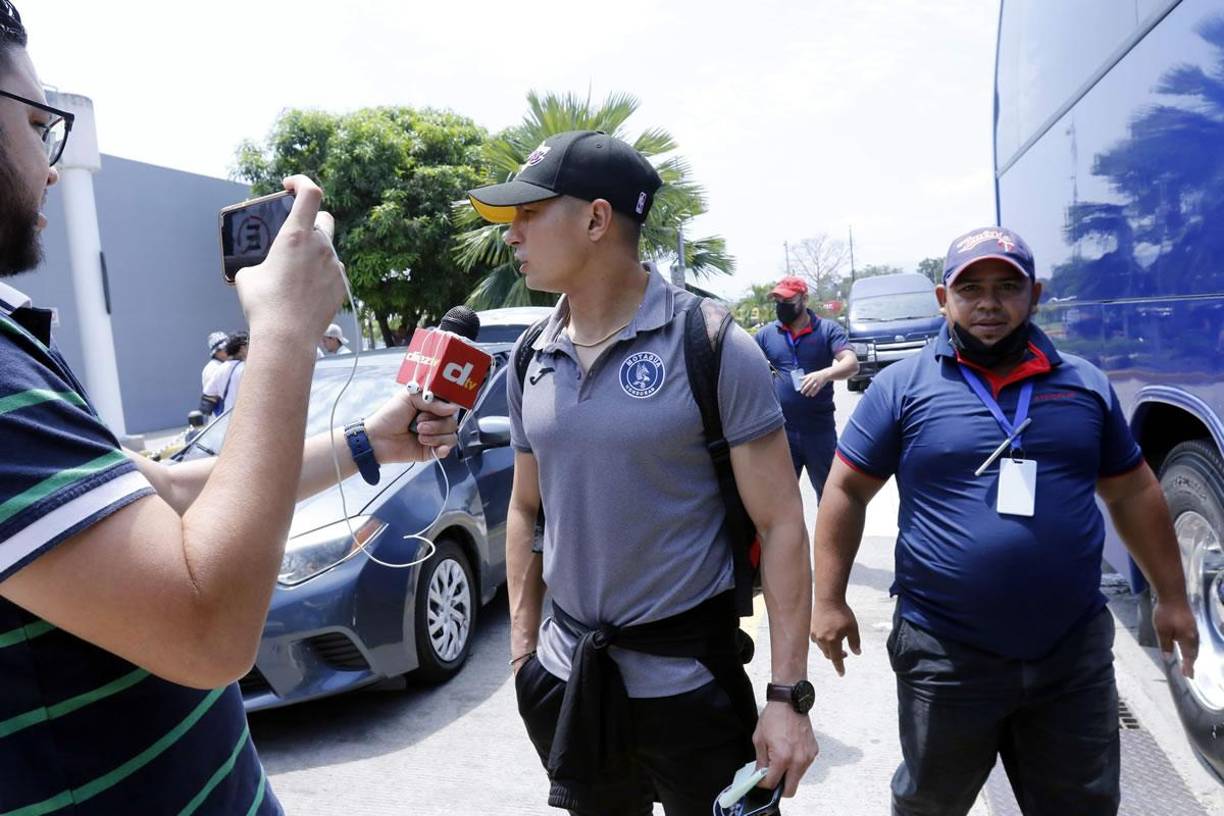 Héctor ‘La Perrita’ Castellanos dio declaraciones a los medios de comunicación.