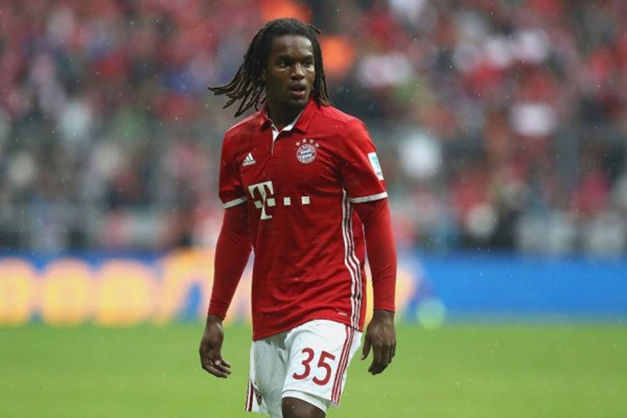 Renato Sanchez: Su salida del Bayern Múnich parece clara. El club alemán está dispuesto a traspasarlo y el futbolista portugués ya ha mostrado su interés por ir al Milan o al Manchester United.