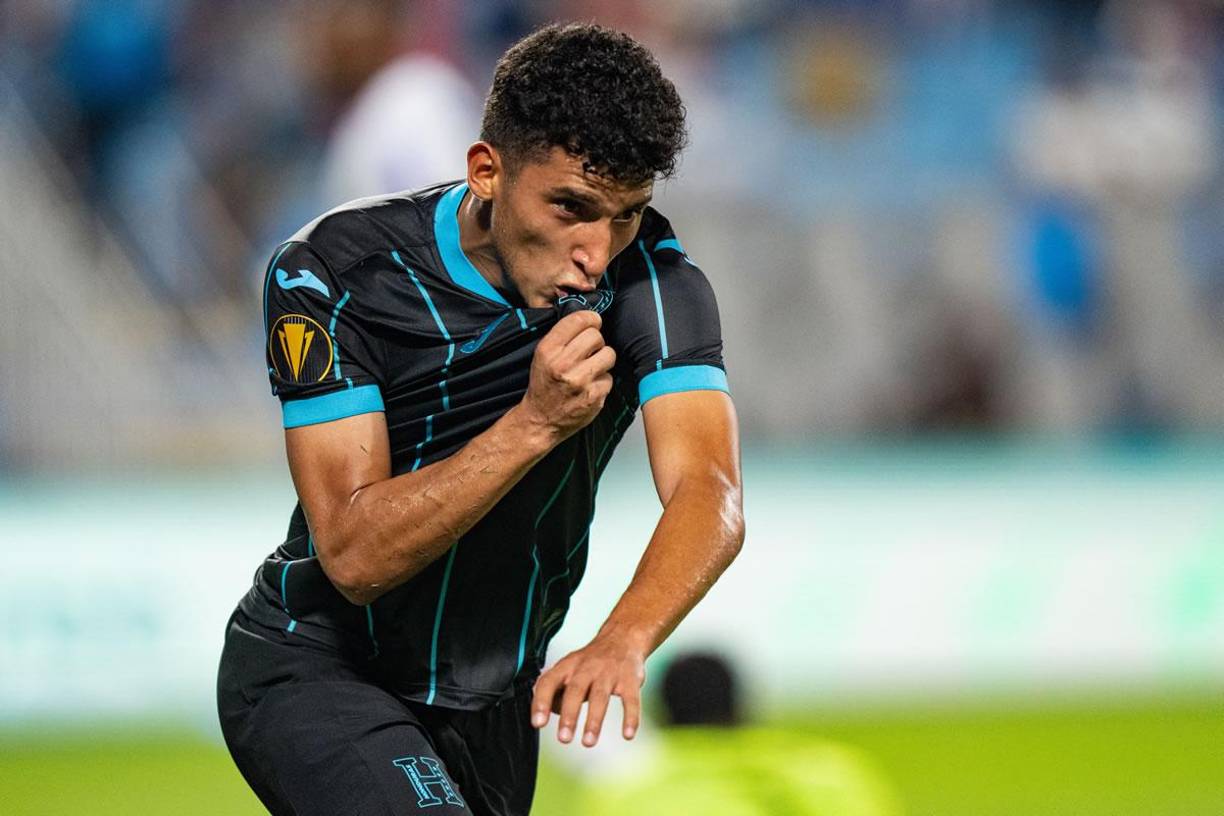 La secuencia de la celebración eufórica de José Mario Pinto tras su golazo ante Haití.