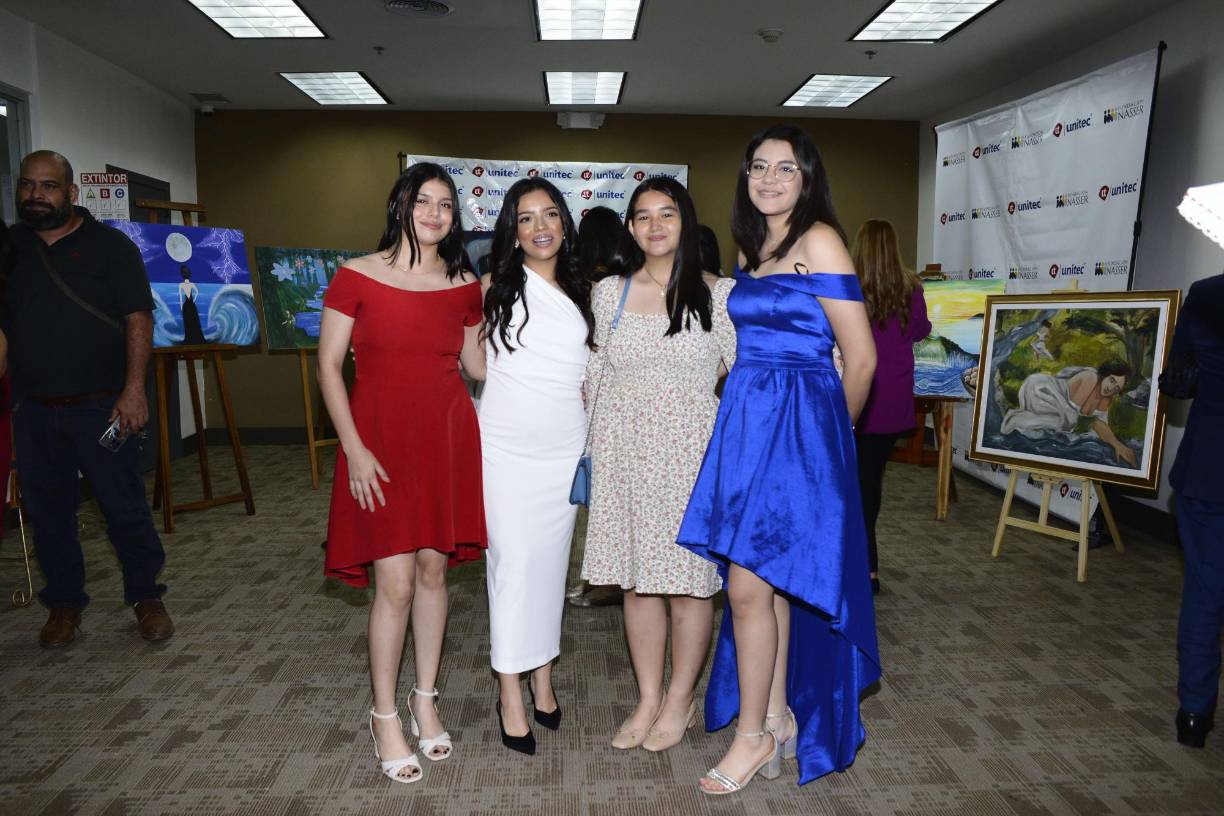Sarha Mejía, Camila Blandón, Jin Ying Wang y Jeimy Domínguez