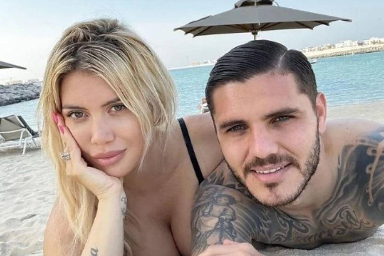 Mauro Icardi rompió su silencio días atrás después de su mediática separación con Wanda Nara. “Hoy por desgracia la madre decide romper, todavía estamos casados. La conozco más que nadie. Sé la clase de persona que es, siempre la defendí, pero es el hazmerreír del mundo entero con sus comportamientos, con sus actitudes, no estoy preparado para seguir bancando esto y defender lo indefendible”, dijo el jugador del Galatasaray en Instagram.