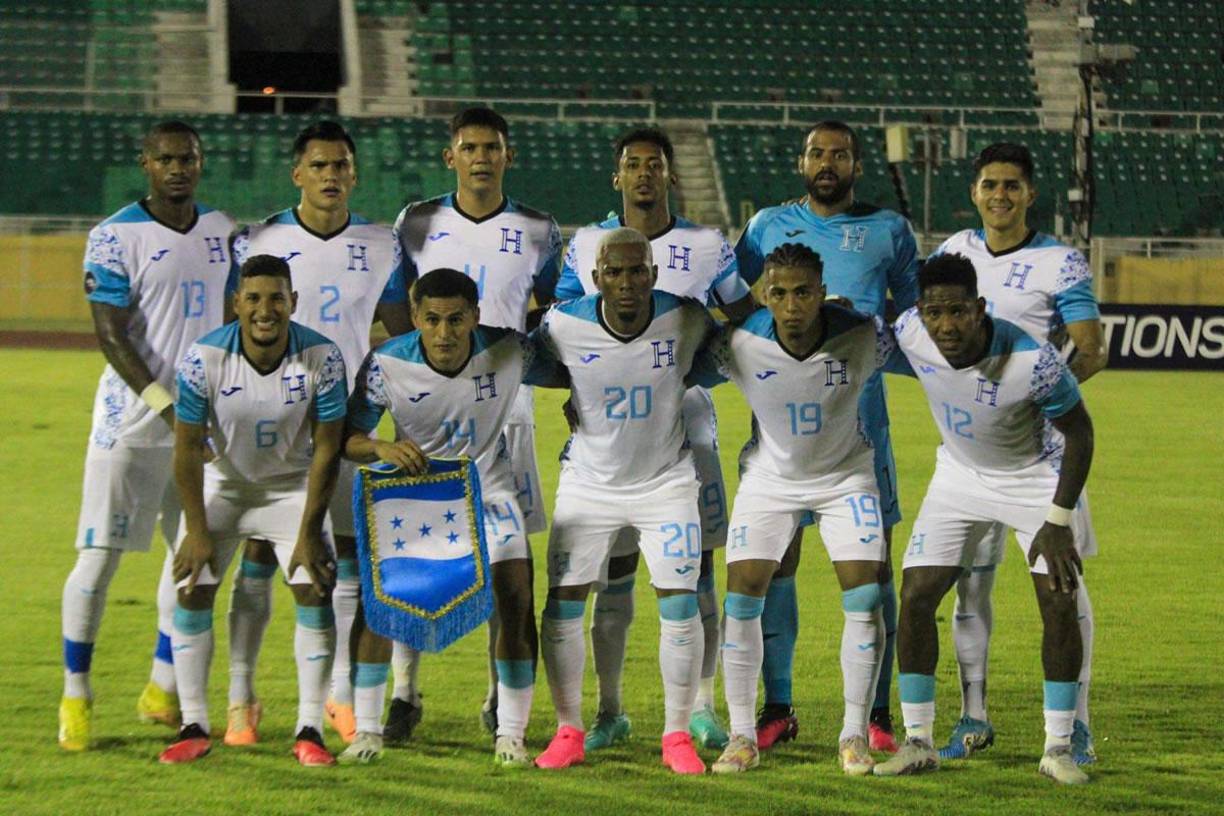 Este fue el 11 titular que usó Reinaldo Rueda en el primer partido contra Cuba jugado en República Dominicana. Se vienen varios cambios.