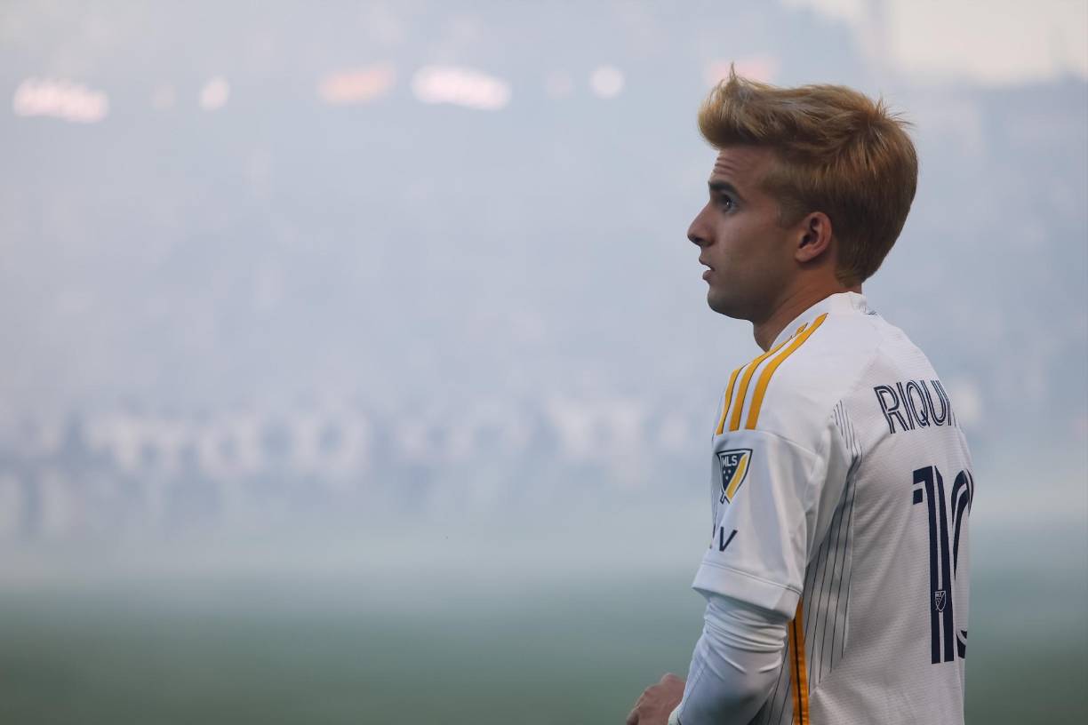 El ex del Barcelona, Riqui Puig, seguirá ligado a Los Angeles Galaxy hasta el 2027.