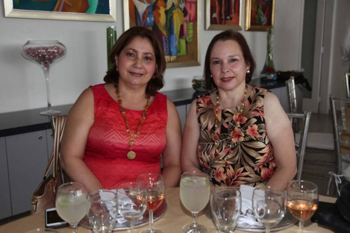 Nora Allen y Zoila Matamoros