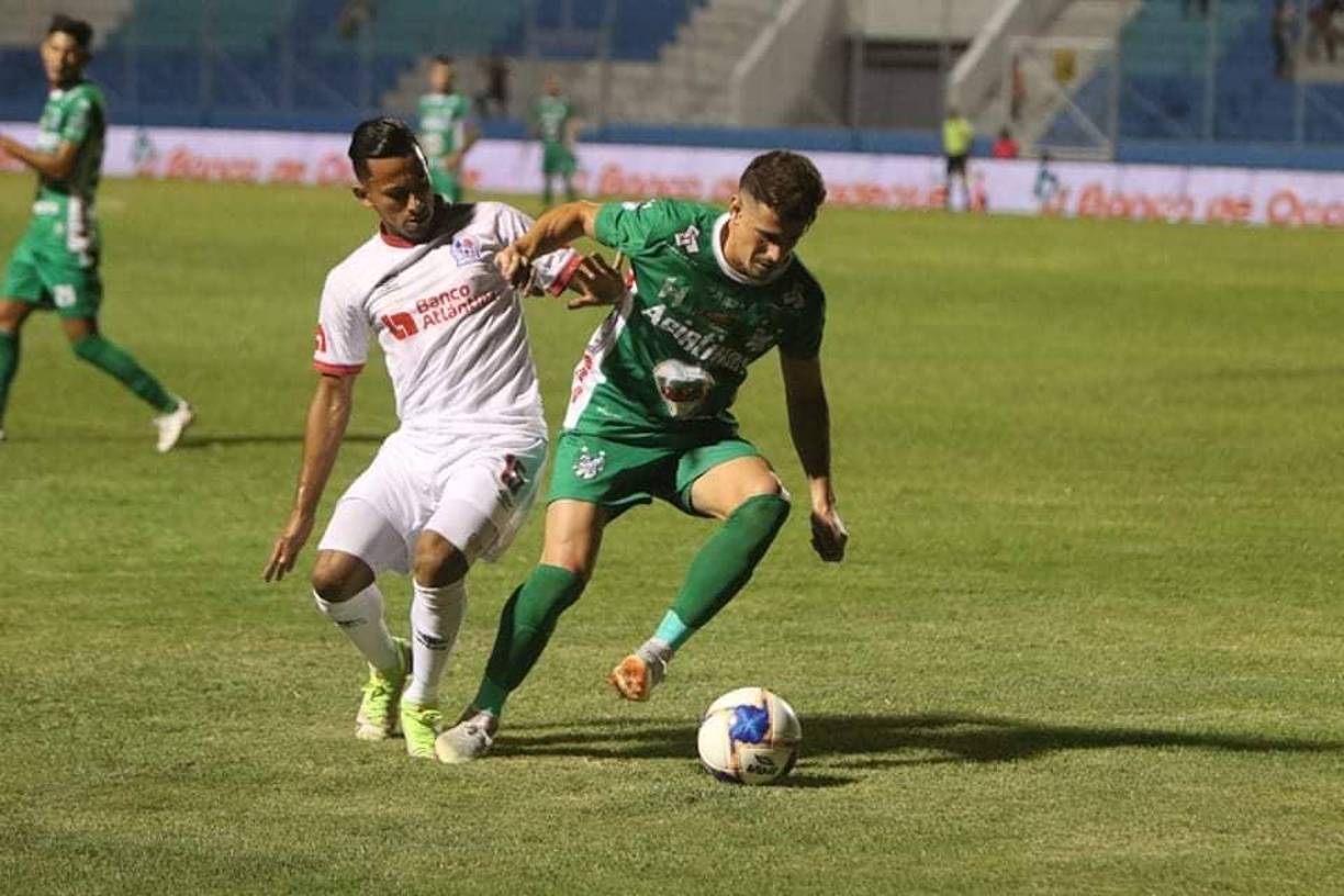 Federico Maya: Lateral por la banda izquierda que llegó para la presente campaña y realizó buenos partidos. El argentino perfectamente puede ser fichado por un club de la Liga Nacional.