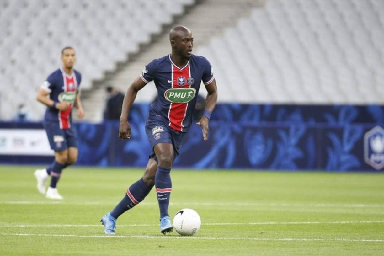 Danilo Pereira - El centrocampista portugués de 29 años también juega por el centro del campo.