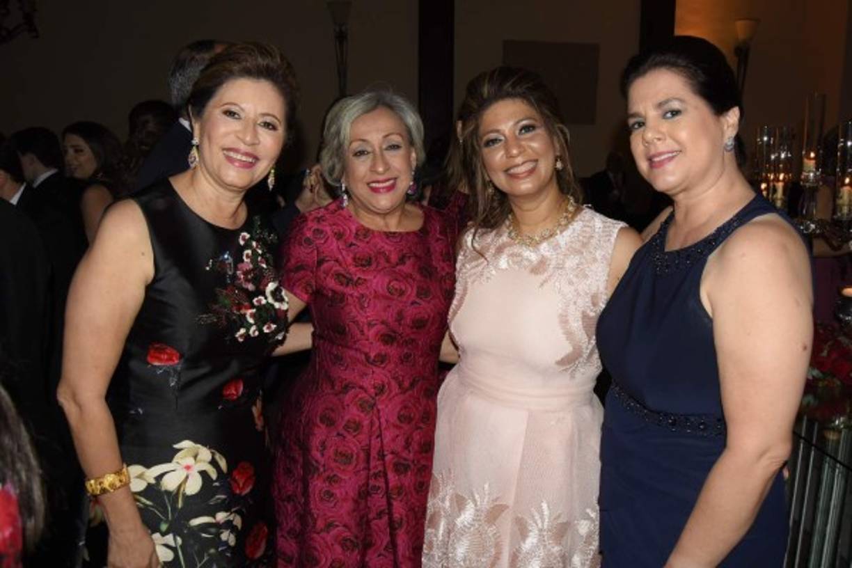 Magda Hernández, Brenda McCullough, Elena Ahmed y Judith Vega.