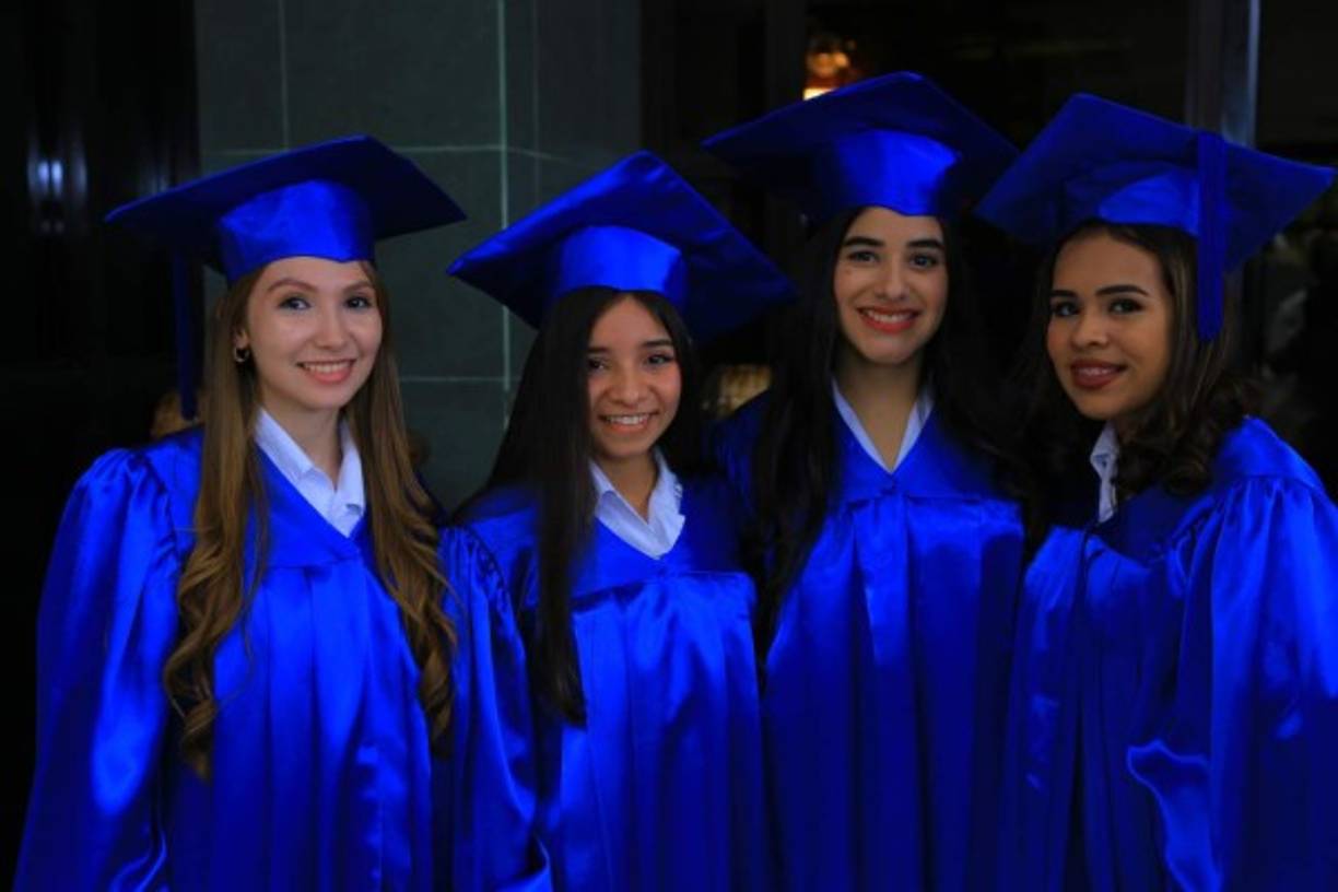 Allyson Mendoza, Mel Alméndarez, Karen Dubón y Juli Ortega.
