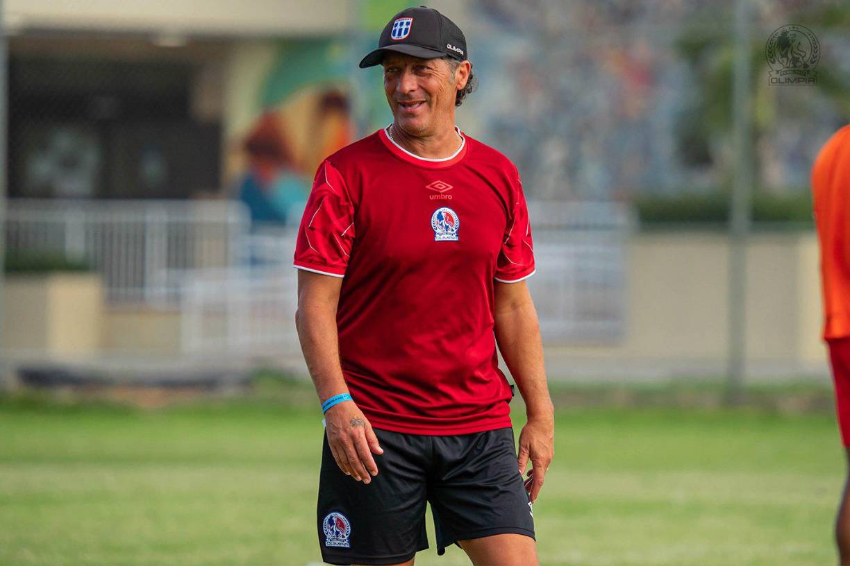 Tras consagrarse campeón del Apertura 2022, el entrenador Pedro Troglio habló de su futuro en el banquillo del Olimpia; “Por ahora tengo contrato hasta mayo y después veremos qué pasa”, señaló el argentino.