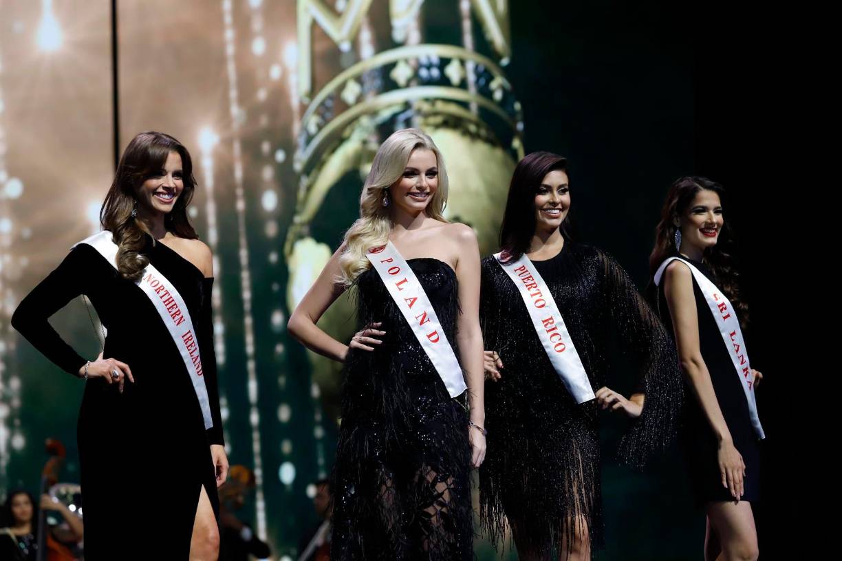 “Cuando escuché mi nombre me sorprendió, todavía no puedo creerlo. Me siento honrada”, dijo Bielawska entre lágrimas, al ser coronada por la jamaicana Toni-Ann Singh, quien permaneció como soberana desde 2019 por la cancelación del certamen en 2020 a causa de la pandemia.