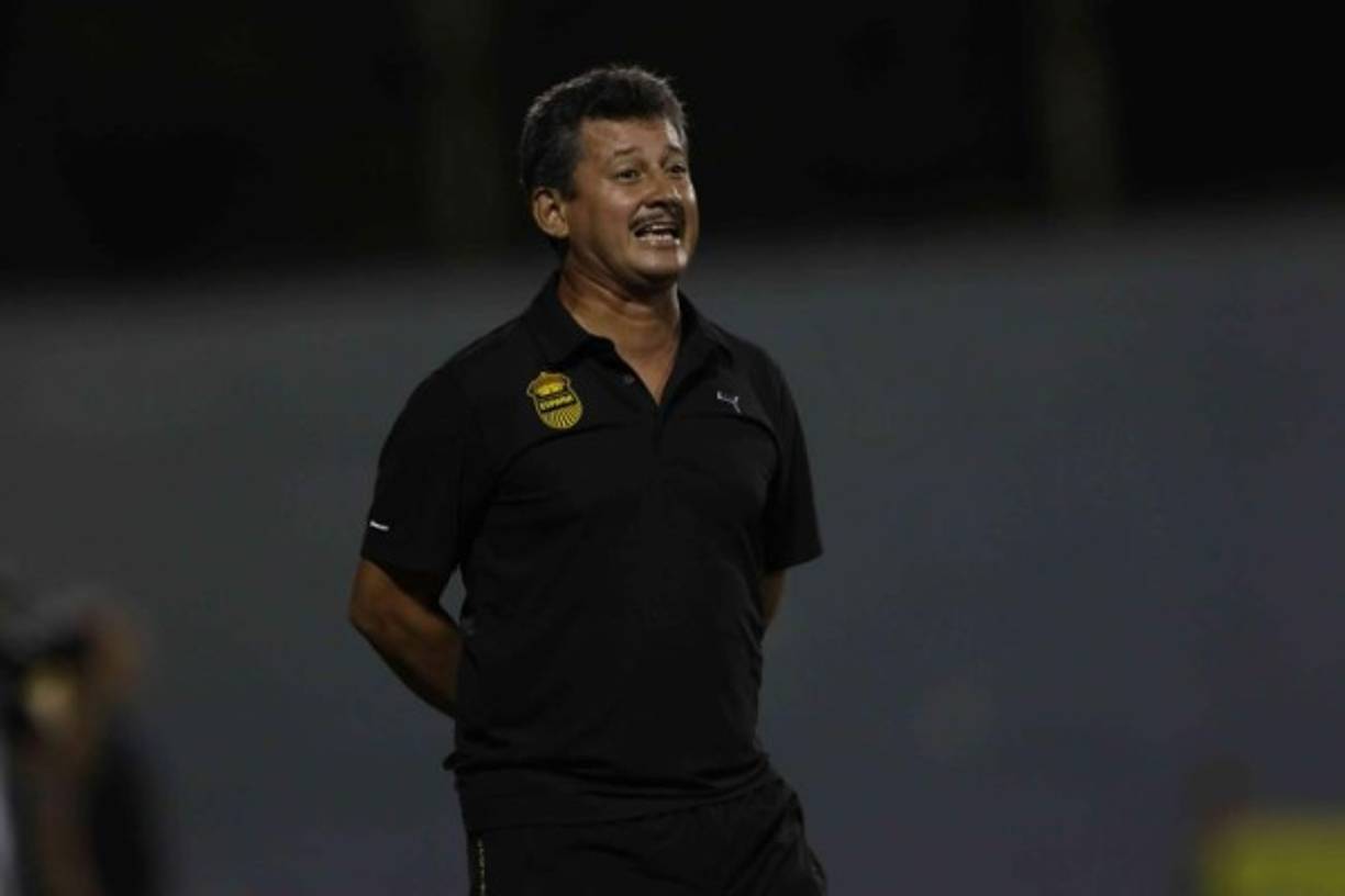 Mauro Reyes ha evaluado jóvenes de las reservas del Real España para determinar quienes están listo para ser parte del plantel de Primera División. Los promovidos serían dos o tres jugadores.