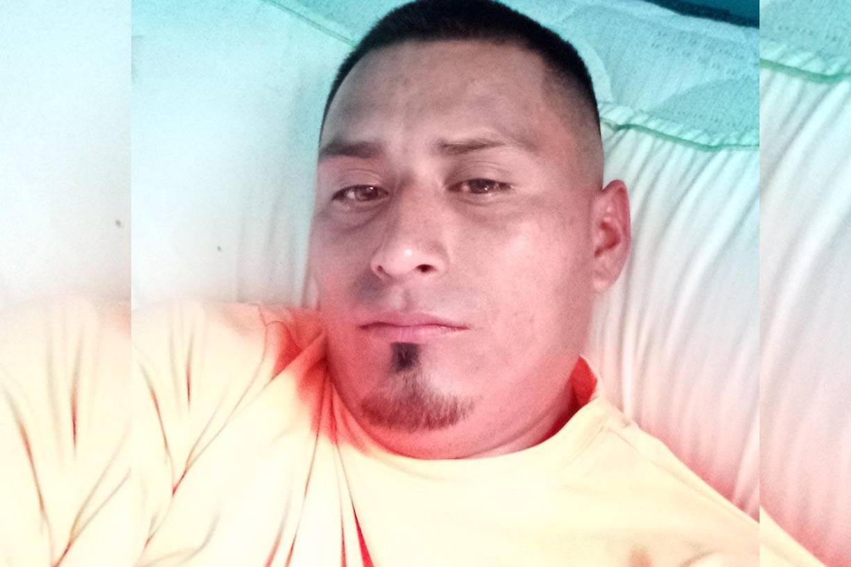 El conductor del segundo vehículo resultó herido y tuvo que ser trasladado a un hospital local.