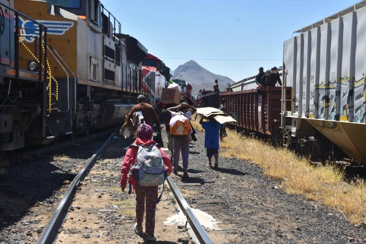 También señaló que aguarda medidas de las autoridades para resolver la situación y advirtió que el paro de actividades, del cual ya informó a sus clientes, impactará las “cadenas productivas, el abasto y el comercio internacional”.