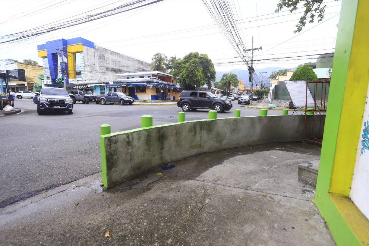 Son muchas las historias que rodean la 13 calle. La leyenda urbana más popular es que en ese lugar pasaba un río, otros dicen que era una quebrada.