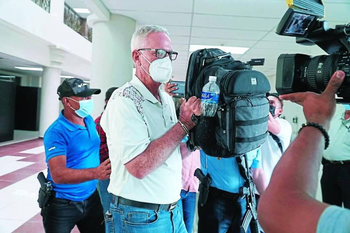 El formal procesamiento se dio luego de que el juez asignado al caso valorara la carga probatoria planteada por la Fiscalía.