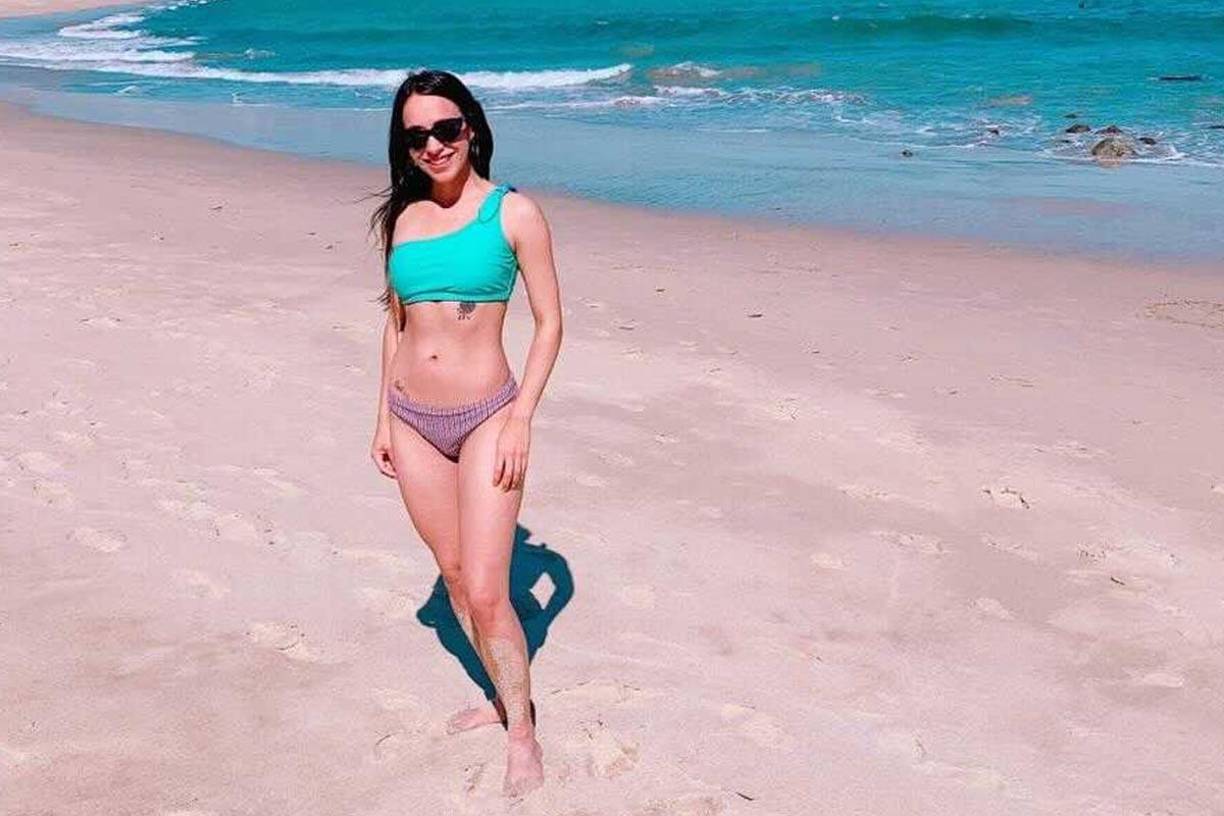 Era originaria de Santa Rosalía y egresada de la carrera de medicina de la Universidad Autónoma de Baja California.