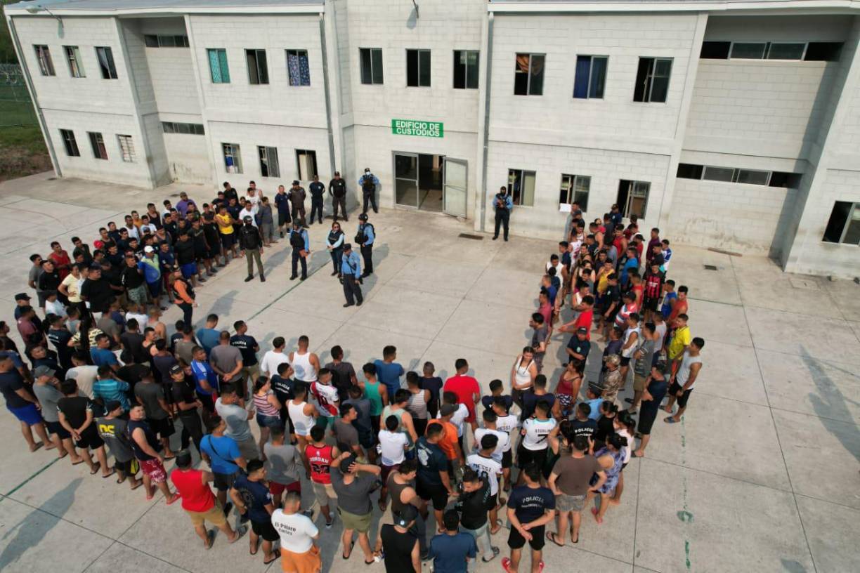 La operación “Refundación Penitenciaria I” es dirigida por la Viceministra de Seguridad, Julissa Villanueva.