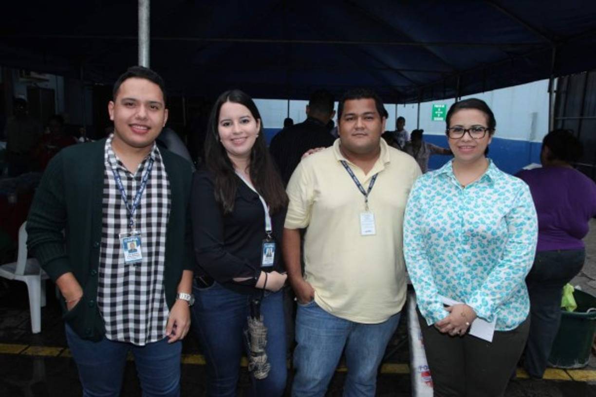 Ariel Ardon, Andrea Vallecillo, Carlos Romero y Javia.