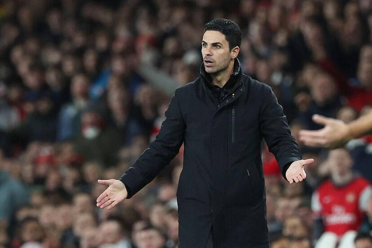Mikel Arteta desmintió cualquier rumor sobre la posible incorporación de un delantero a talkSPORT: “Tengo fe en Kai Havertz, y también confiamos en Gabriel Jesús.Leandro Trossard ha jugado en esa posición”.