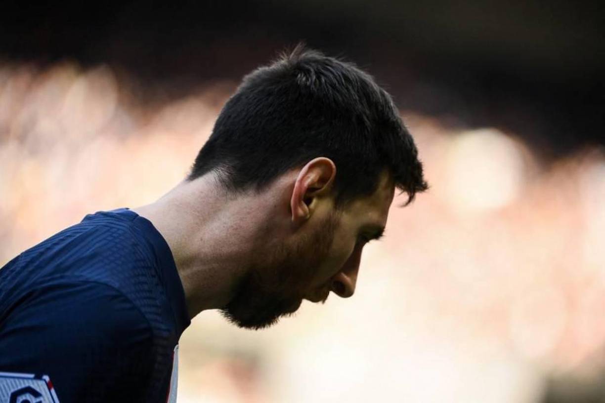 Según el diario Sport, fuentes de La Liga comentan “que el Barça deberá liberar al menos 250 millones de euros para poder inscribir nuevos futbolistas”.