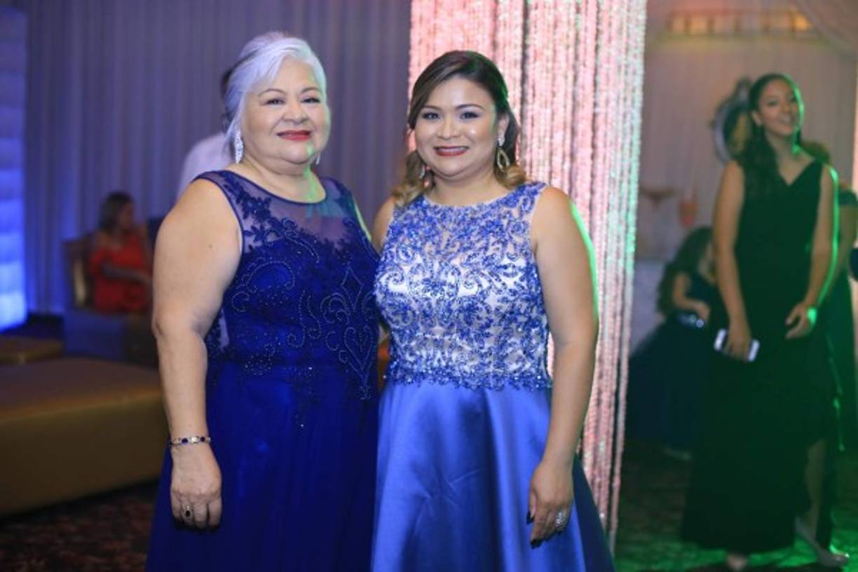 Celina Cálix y Lily Karinas Egans.