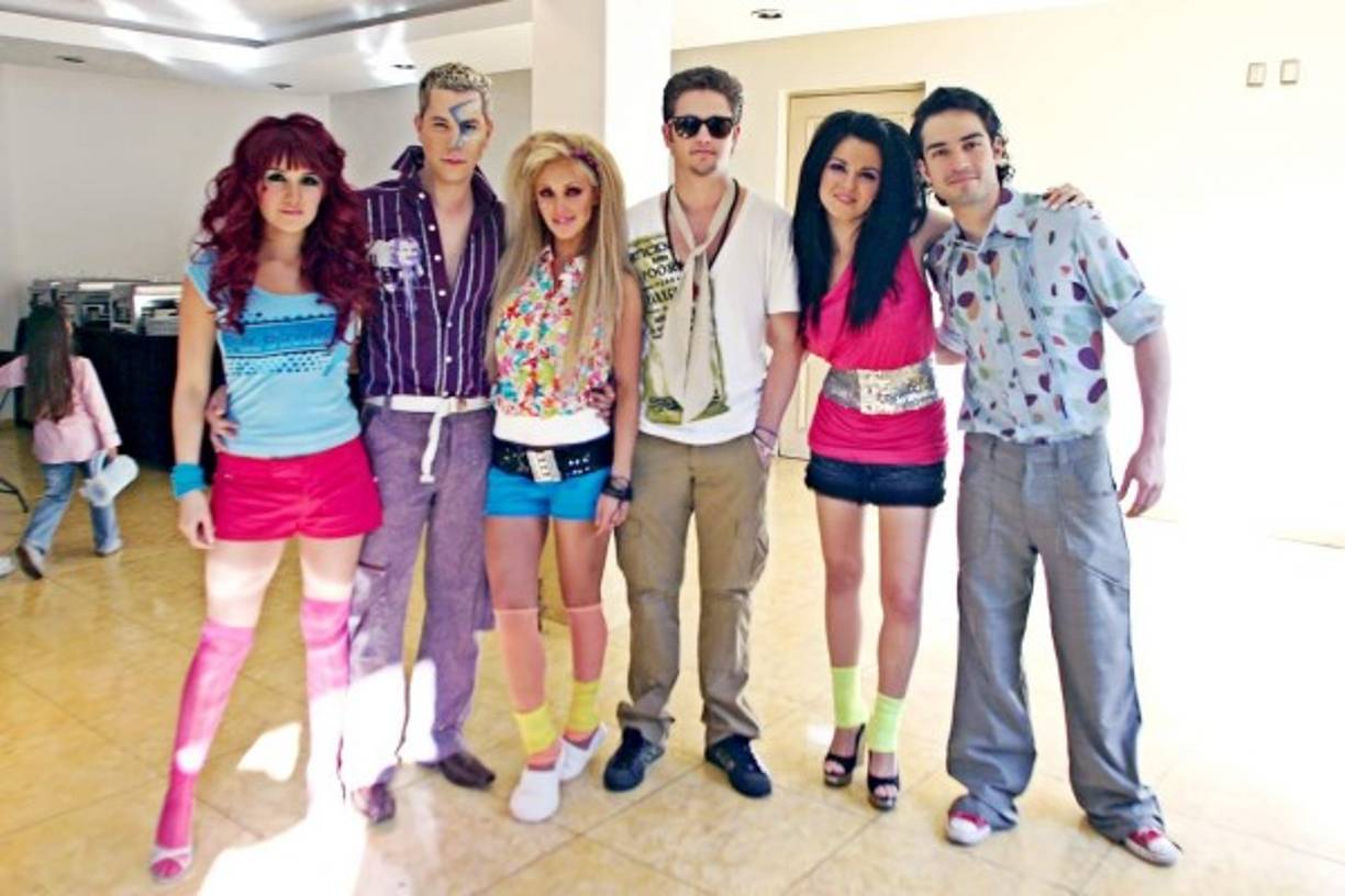 Además de ser actor, compositor y productor musical también se ha dedicado a hacer altruismo. En 2005, junto a sus amigos, fundó la Ferbuss, empresa de joyería, en cual las ventas se convertían en fondos para instituciones contra el cáncer.<br/>