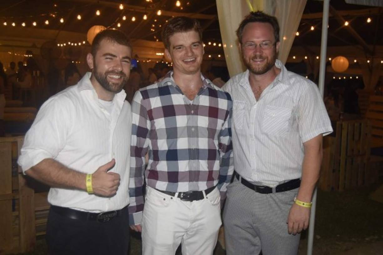 Spencer Sheffield, Paúl Anderson y Tim Van Ness.